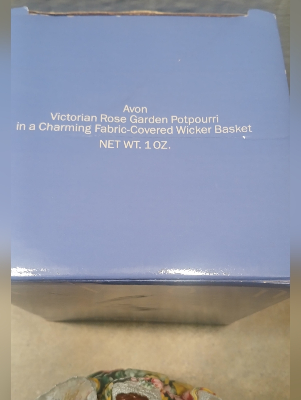 ⚕️Avon Victorian Rose Garden Basket | With Box & Scented Petals - Picture 4 of 6